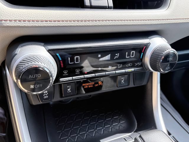 Used 2019 Toyota RAV4 XLE w/ Convenience Package AWD/4WD image 19