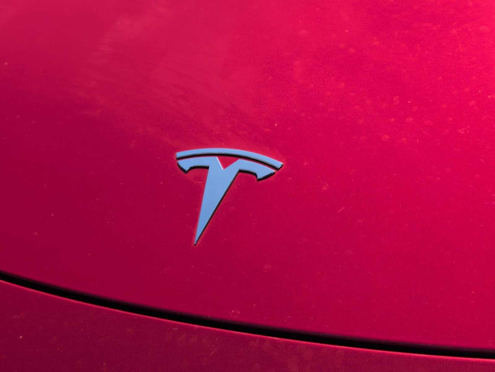 Used 2021 Tesla Model Y 2WD image 12