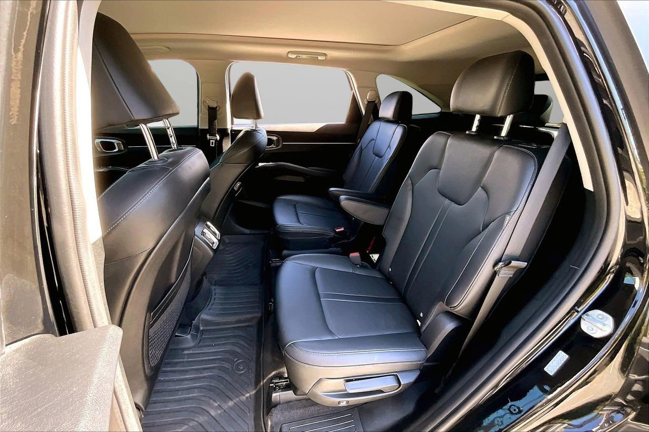 Used 2025 Kia Sorento X-Line EX image 23