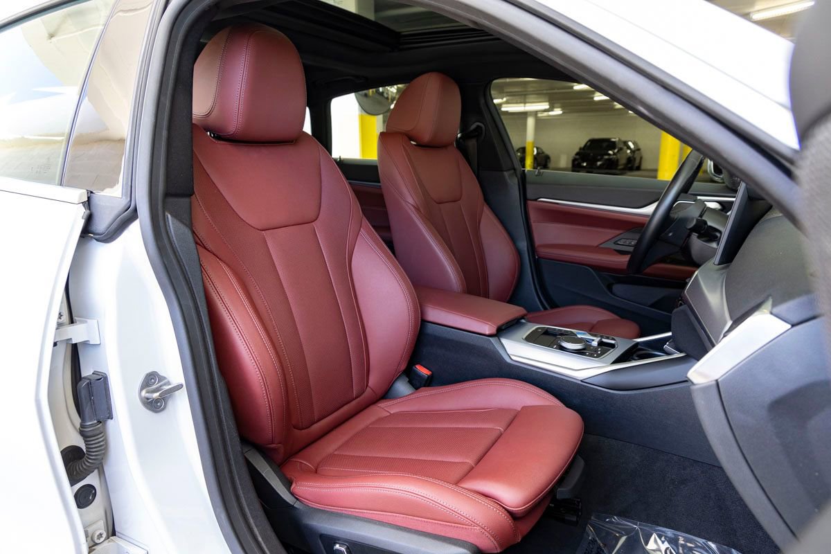 Used 2024 BMW i4 eDrive35 w/ Premium Package RWD image 31