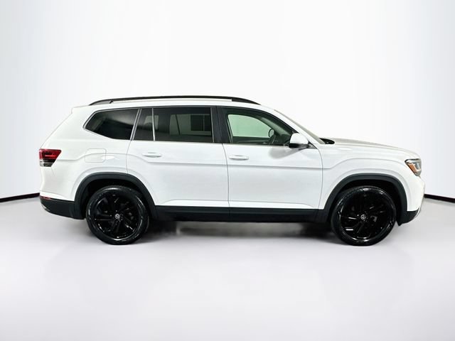 Certified 2023 Volkswagen Atlas SE w/ Black Wheel Package AWD/4WD image 9