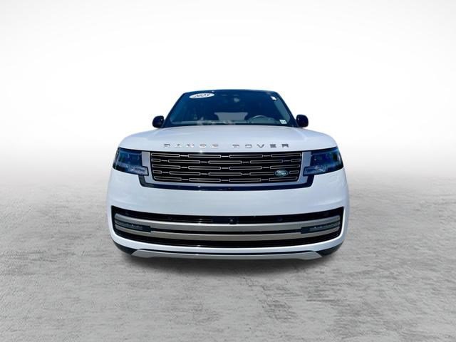 Used 2025 Land Rover Range Rover SE AWD/4WD image 2