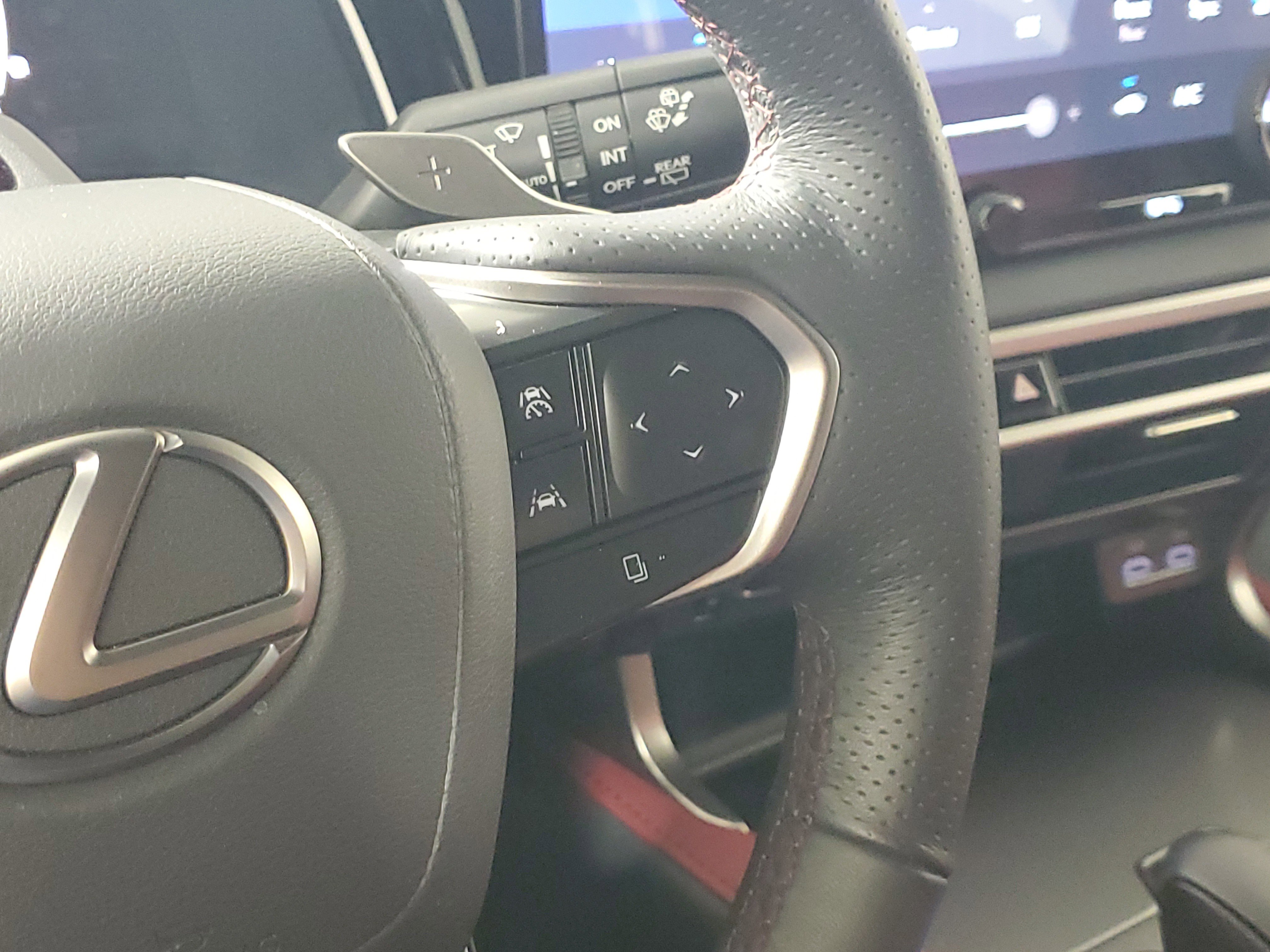 Used 2023 Lexus RX 350 F Sport image 14