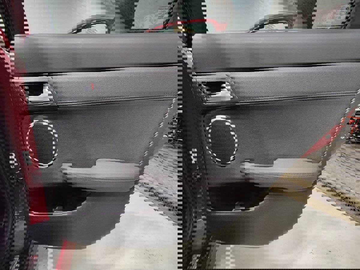 Used 2009 Pontiac G8 GXP image 14