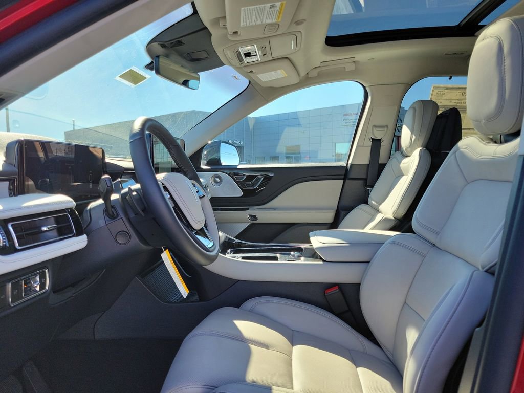 New 2025 Lincoln Aviator Reserve w/ Equipment Group 201A image 17