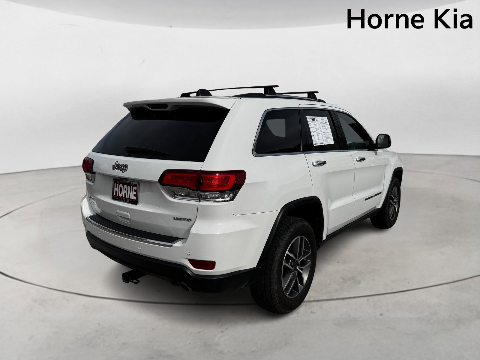 Used 2022 Jeep Grand Cherokee Limited image 3