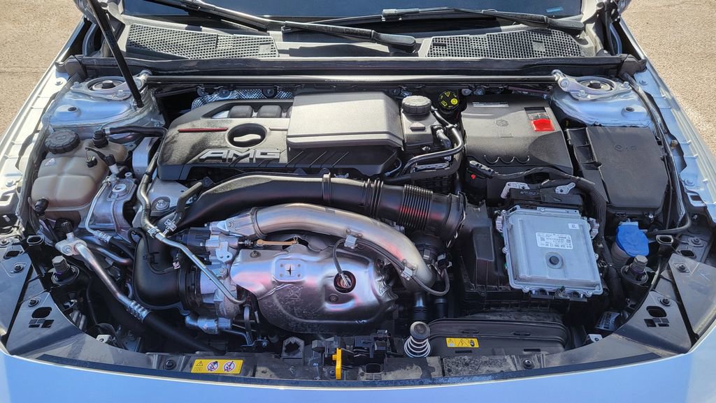 Used 2023 Mercedes-Benz CLA 35 AMG 4MATIC image 40