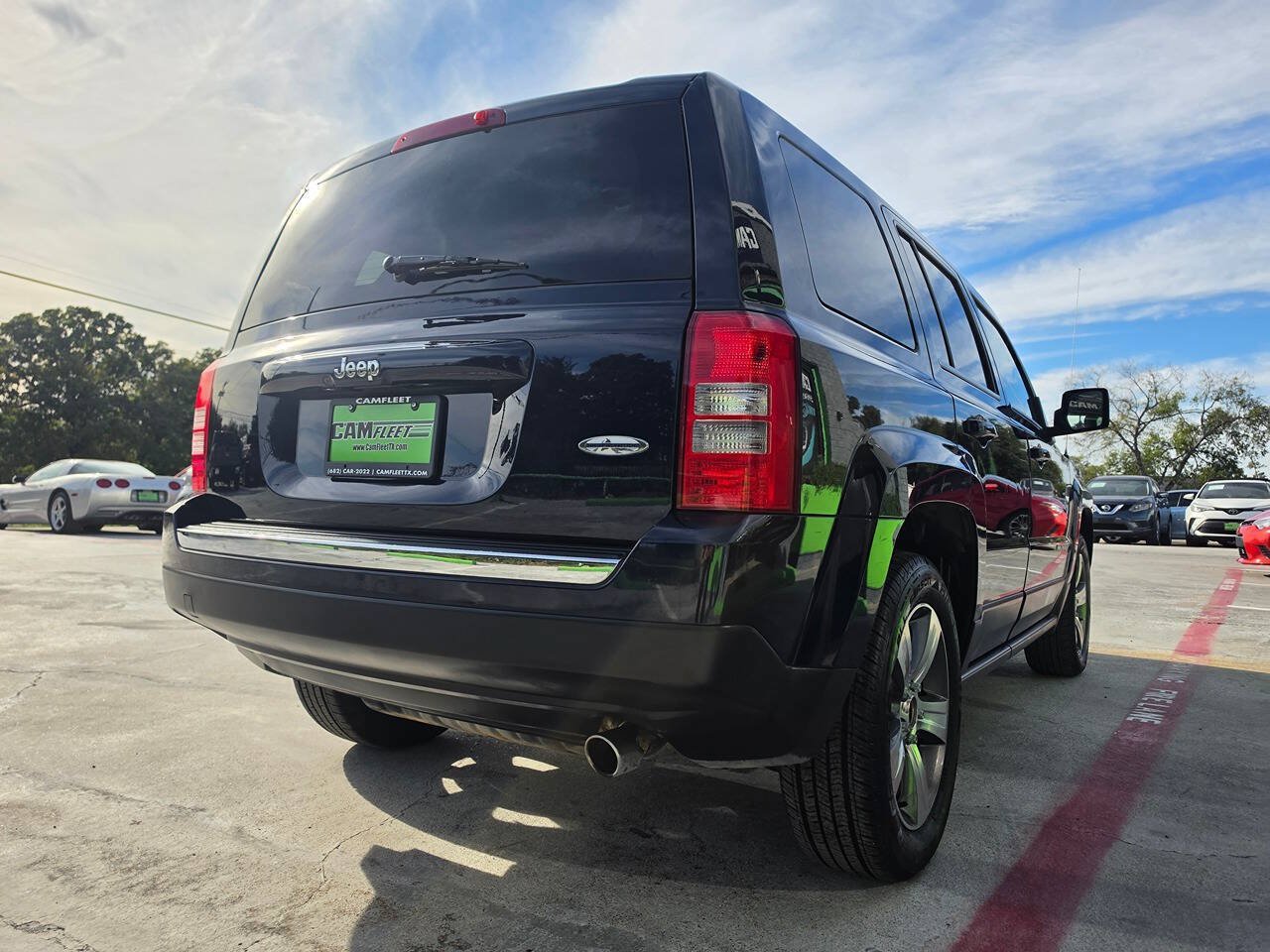 Used 2016 Jeep Patriot High Altitude FWD image 11