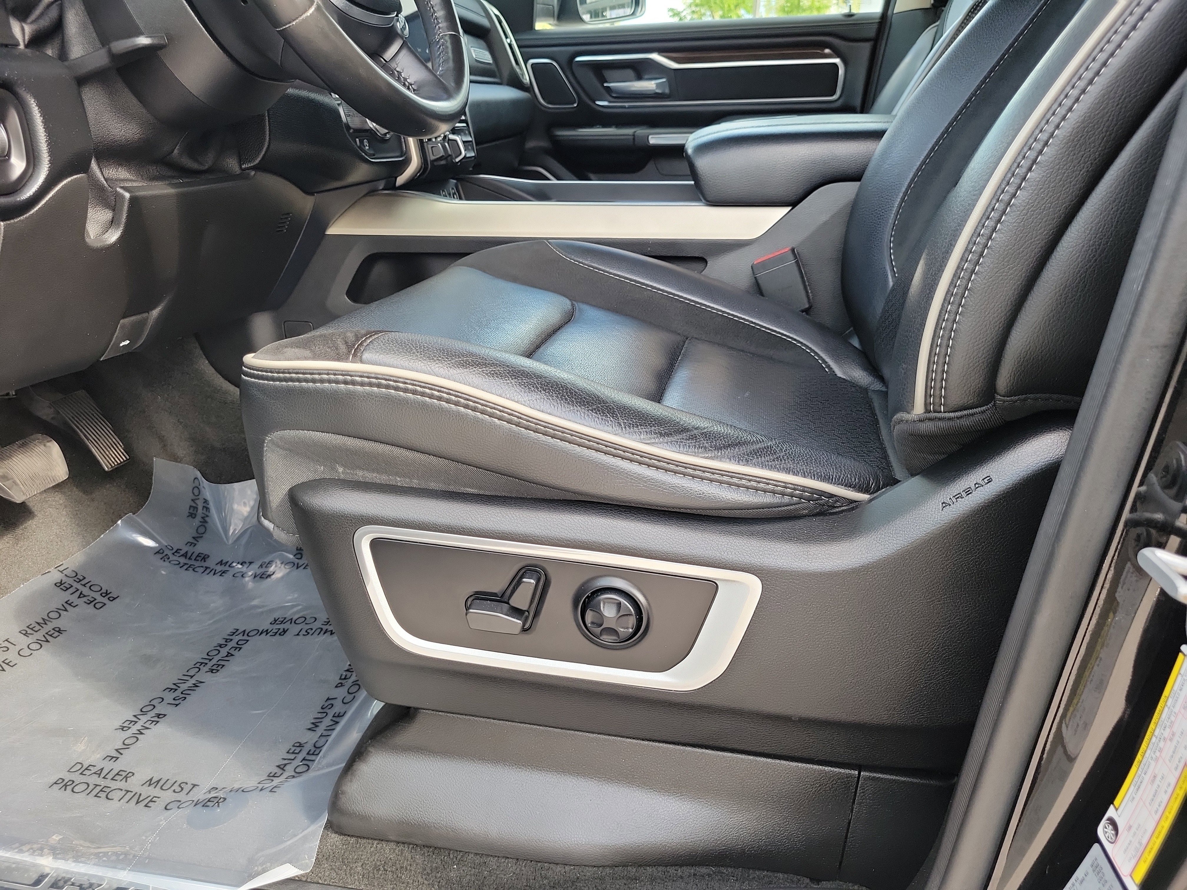 Used 2021 RAM 1500 Laramie RWD image 12