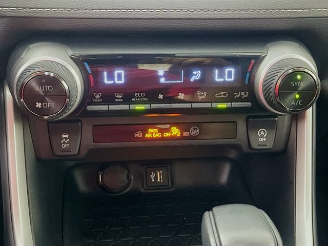 Used 2023 Toyota RAV4 XLE AWD/4WD image 16