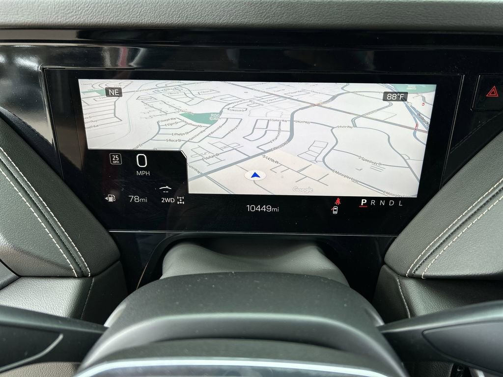 Used 2025 GMC Yukon Elevation image 11