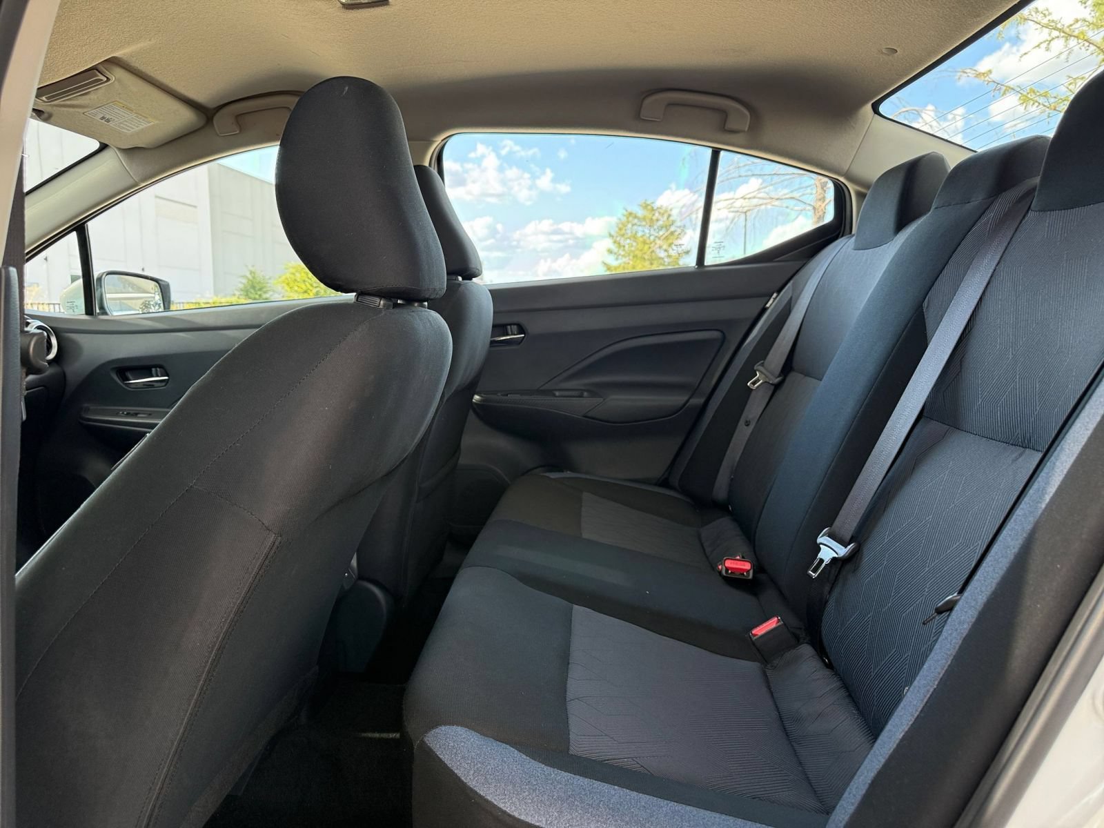 Used 2025 Nissan Versa SV FWD image 21