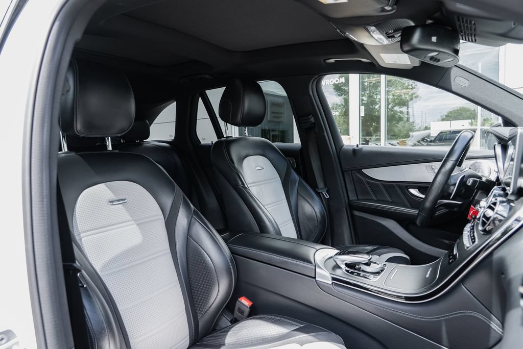Used 2019 Mercedes-Benz GLC 63 AMG 4MATIC w/ Multimedia Package image 28