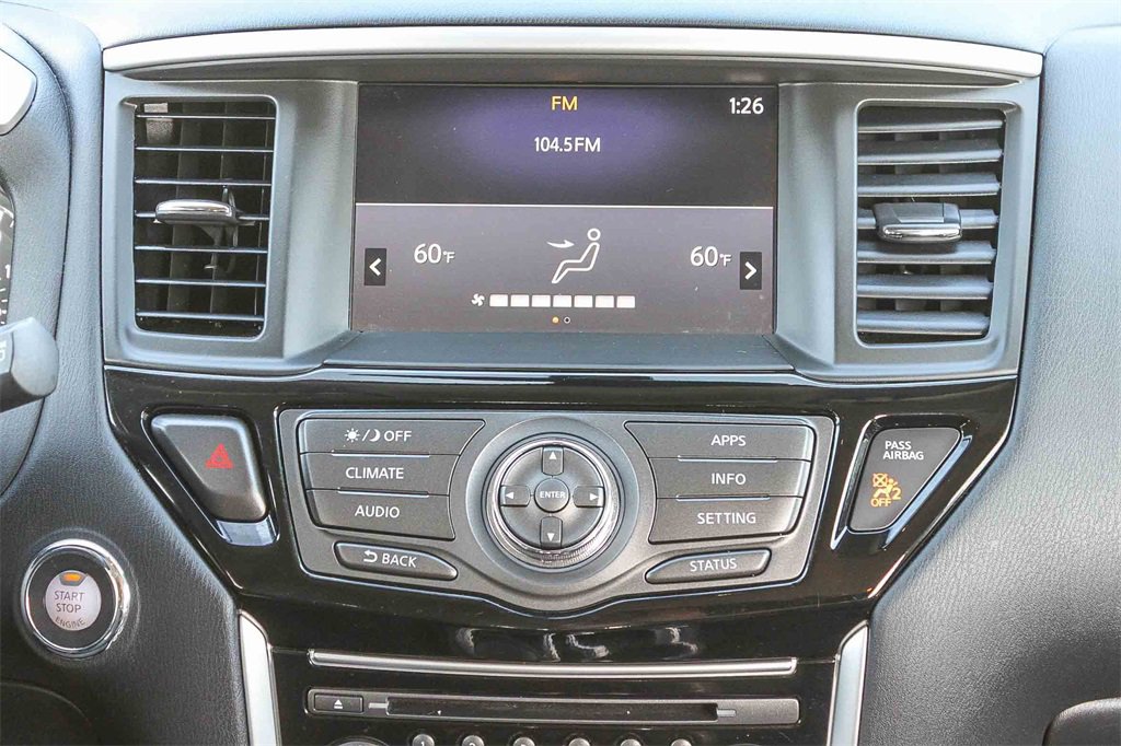 Used 2020 Nissan Pathfinder SV image 18