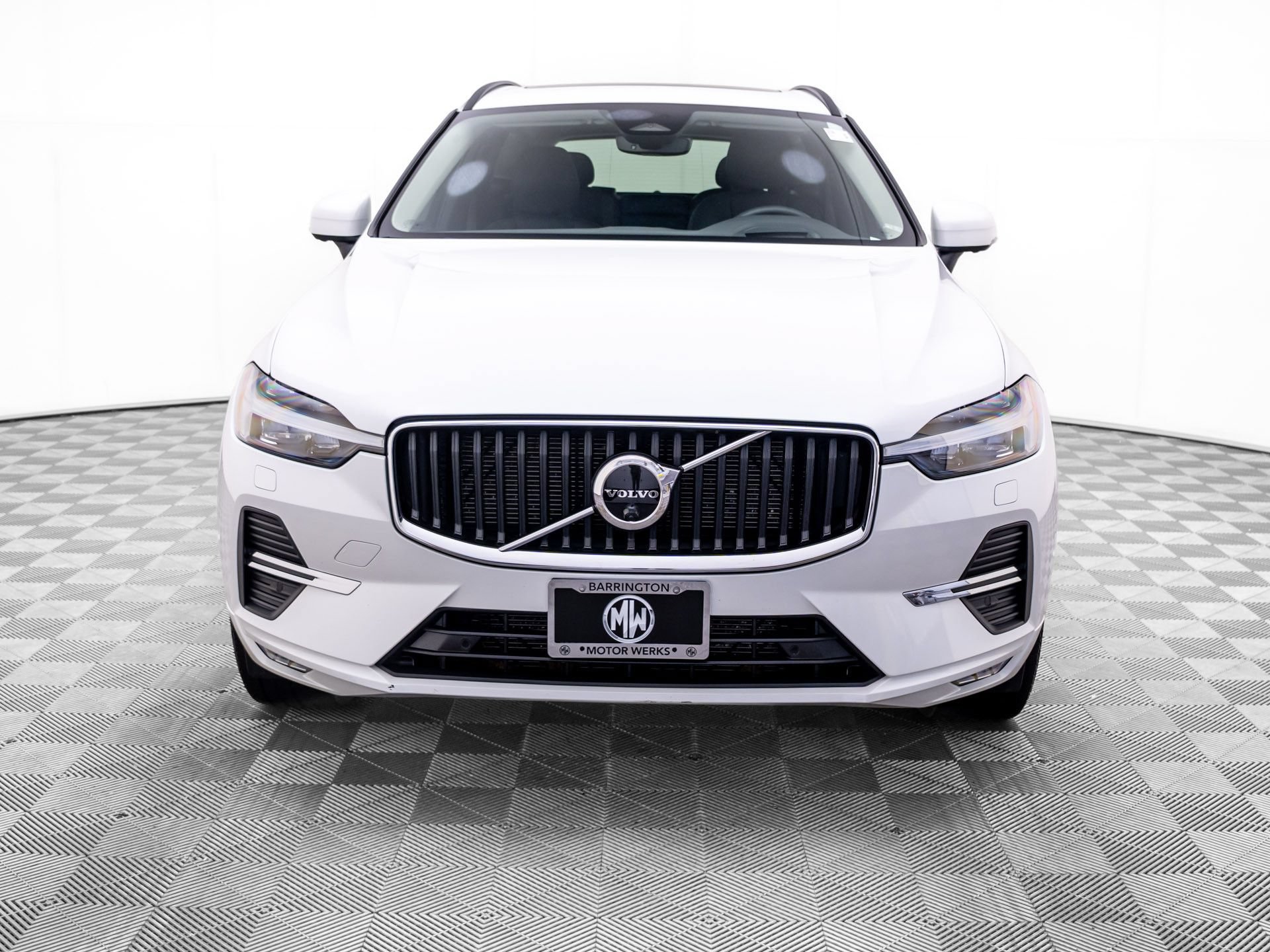 Used 2022 Volvo XC60 B5 Momentum w/ Advanced Package AWD/4WD image 8