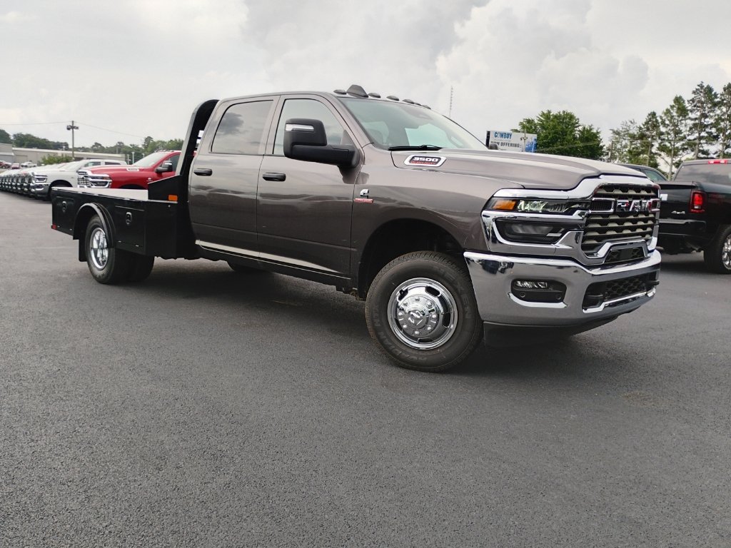 New 2026 RAM 3500 Tradesman w/ Chrome Appearance Group A AWD/4WD image 2