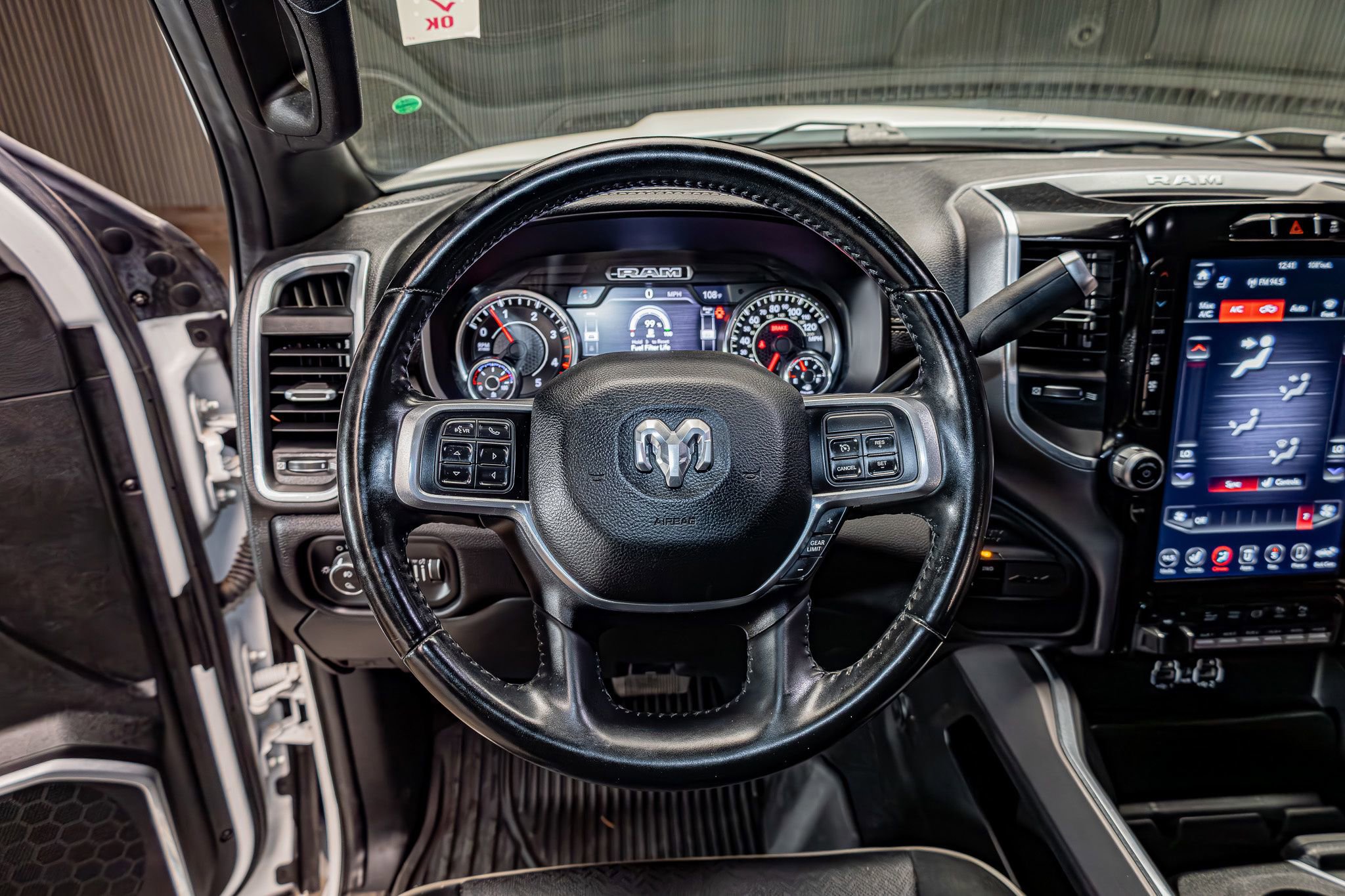 Used 2021 RAM 3500 Laramie w/ Night Edition AWD/4WD image 15
