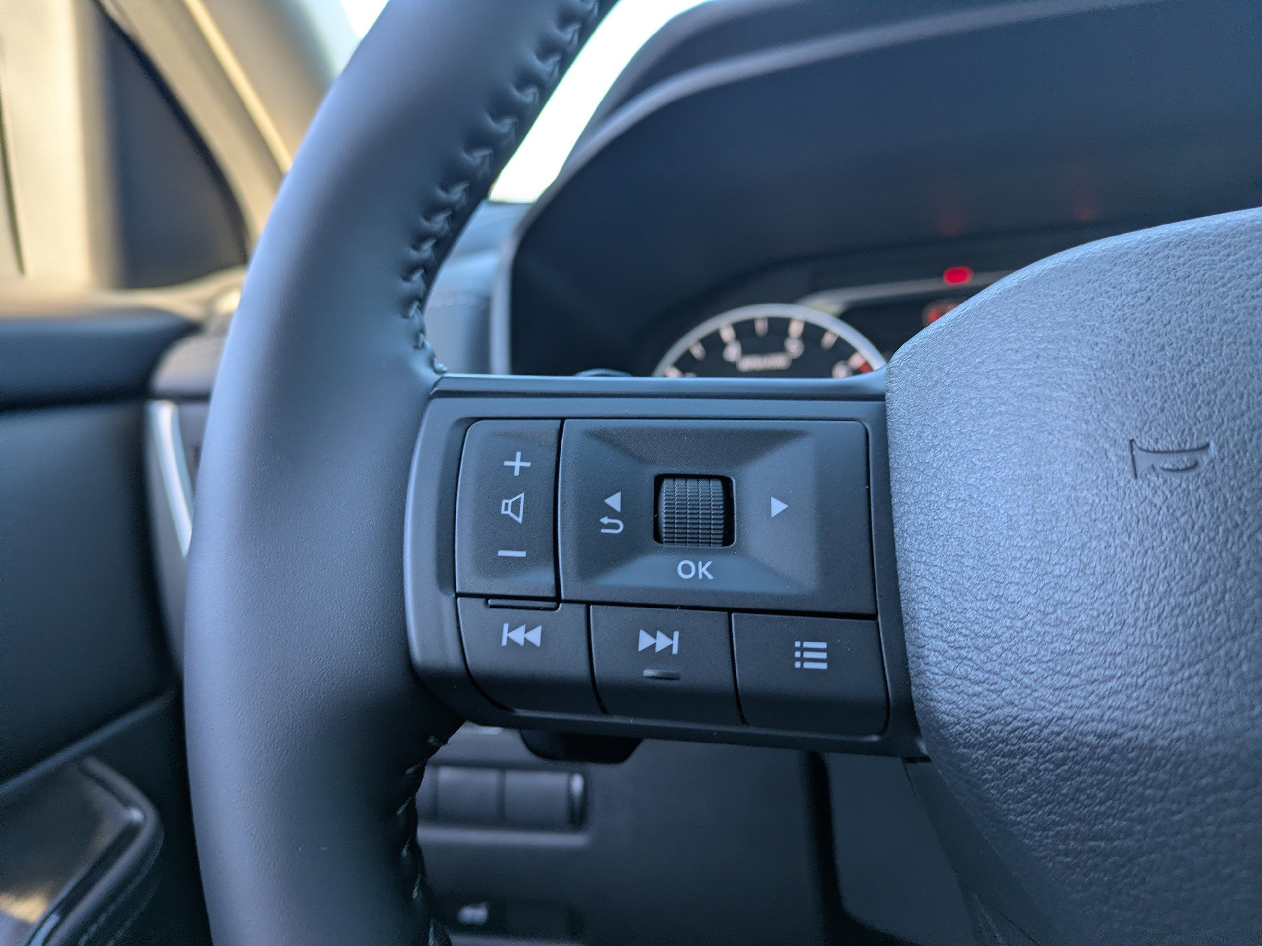 New 2027 Nissan Rogue SV w/ Cold Weather Package FWD image 13