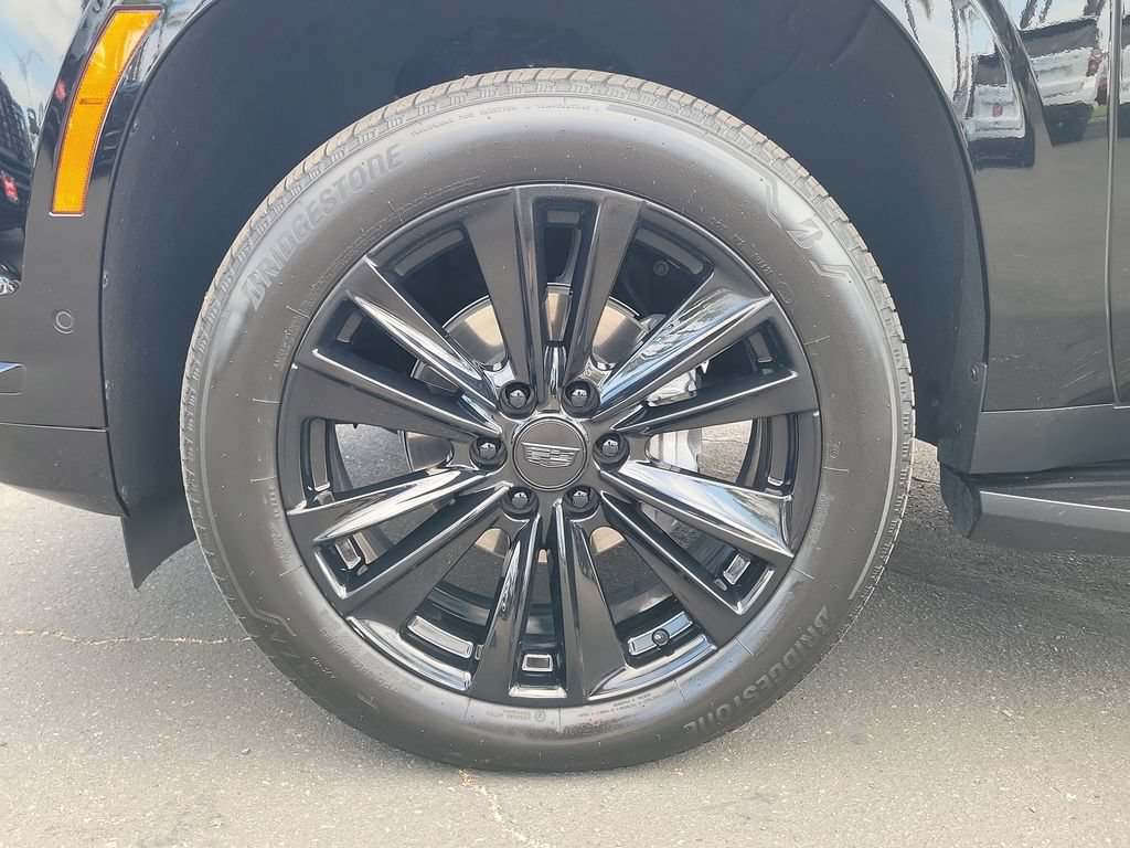 Certified 2025 Cadillac Escalade ESV Sport AWD/4WD image 33