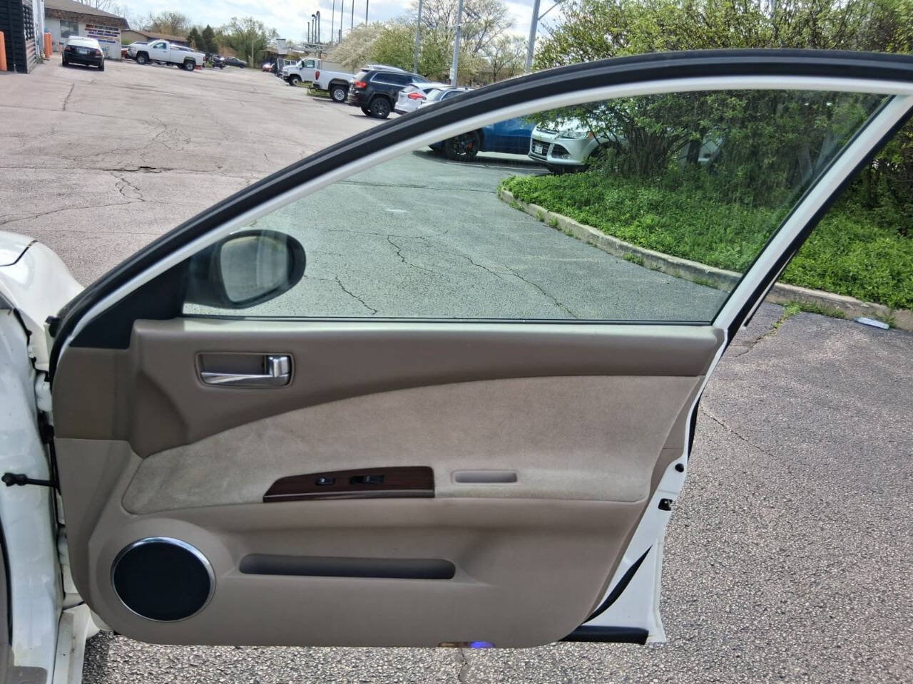 Used 2005 Nissan Altima 3.5 SE w/ (M01) Sport Pkg FWD image 17