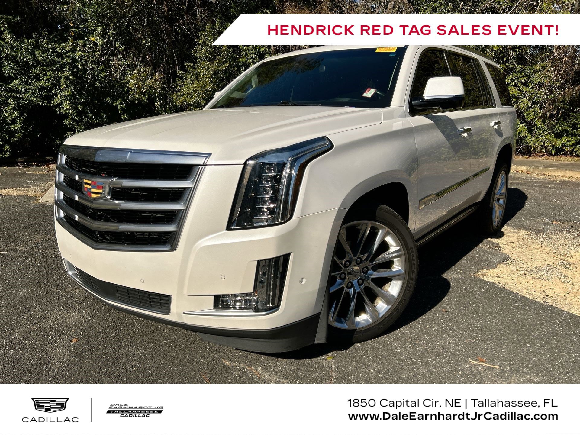 Used 2017 Cadillac Escalade Premium Luxury image 1