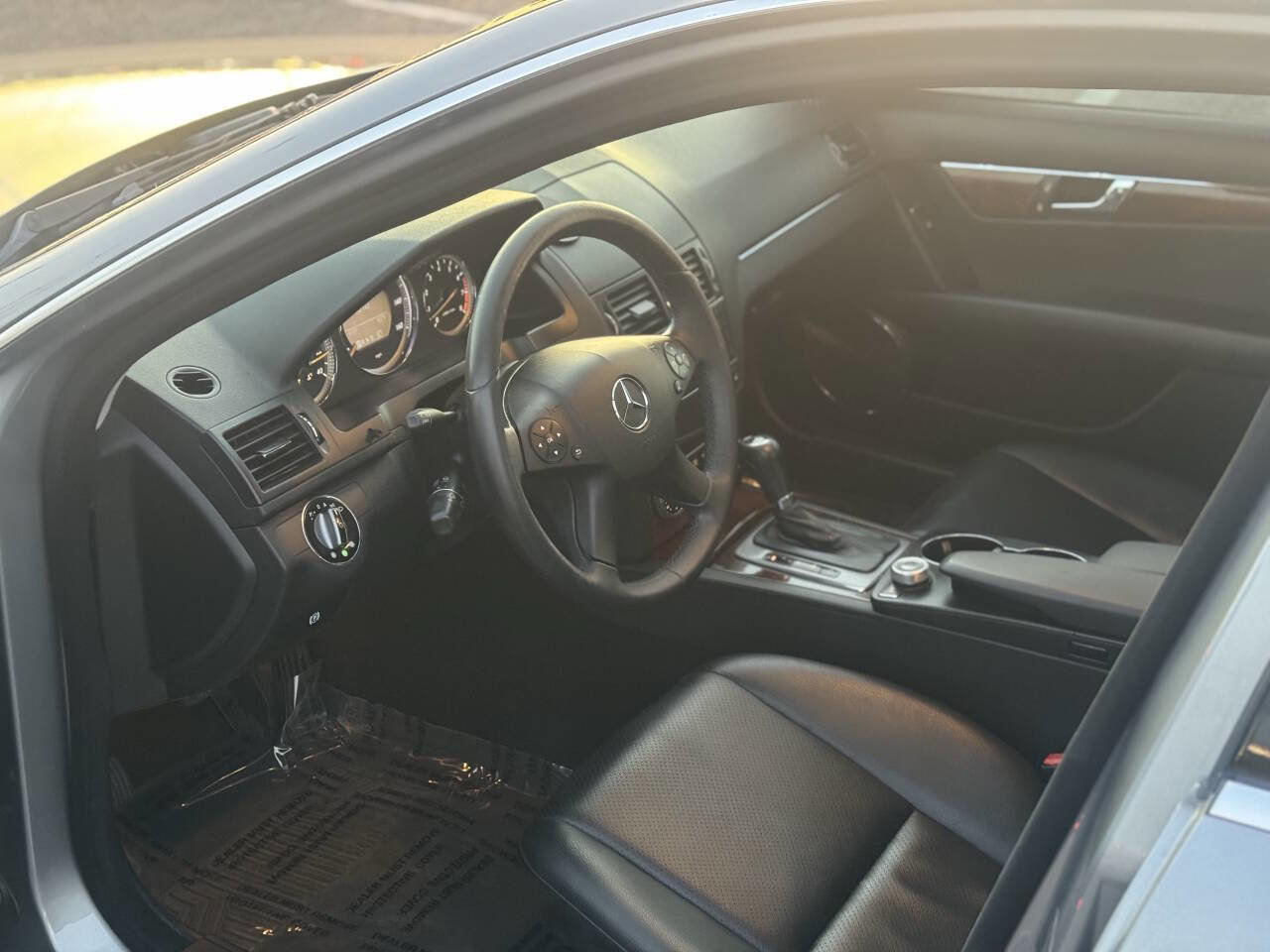 Used 2008 Mercedes-Benz C 300 4MATIC Sedan image 9