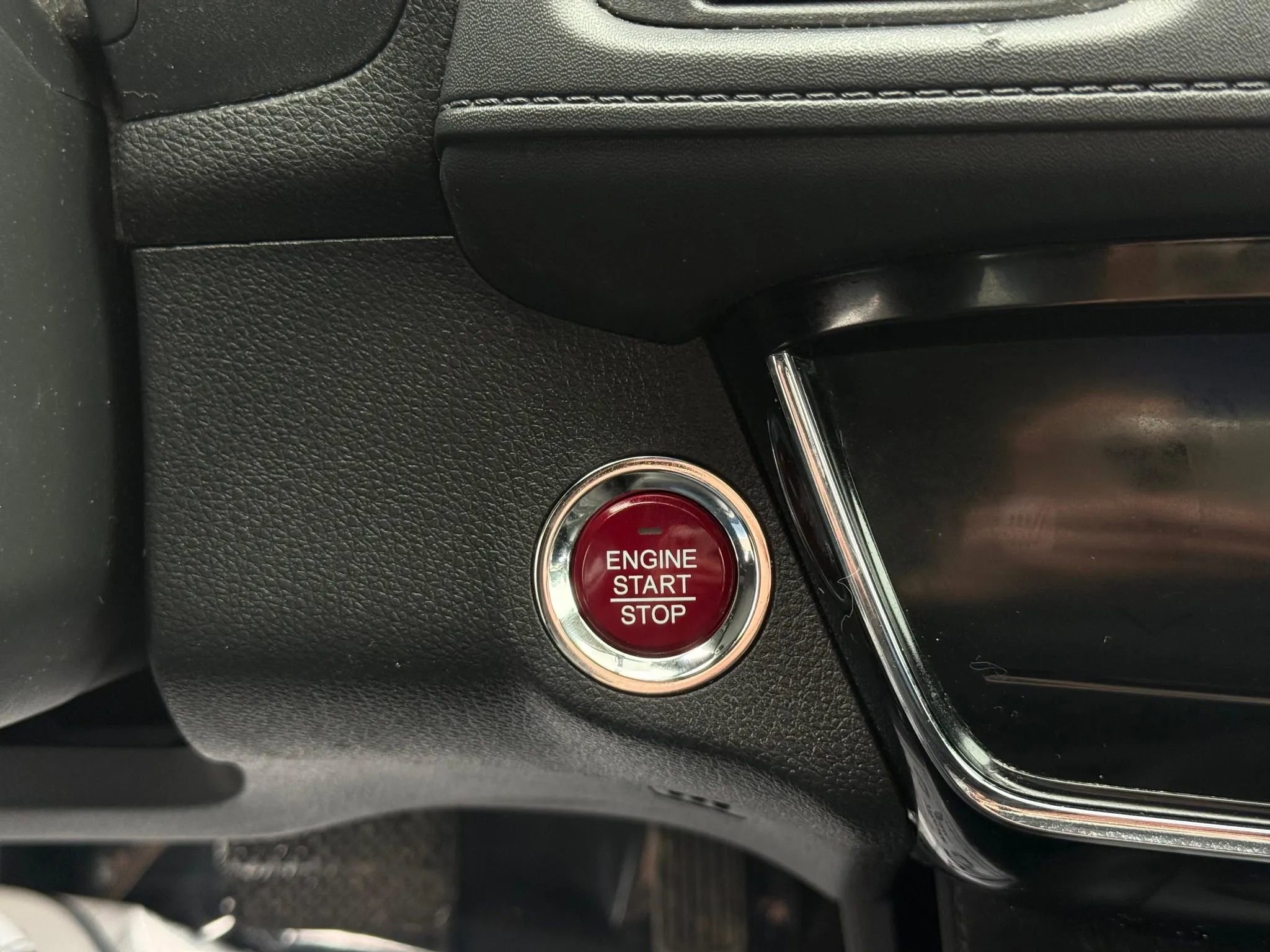 Used 2016 Honda HR-V EX-L image 40