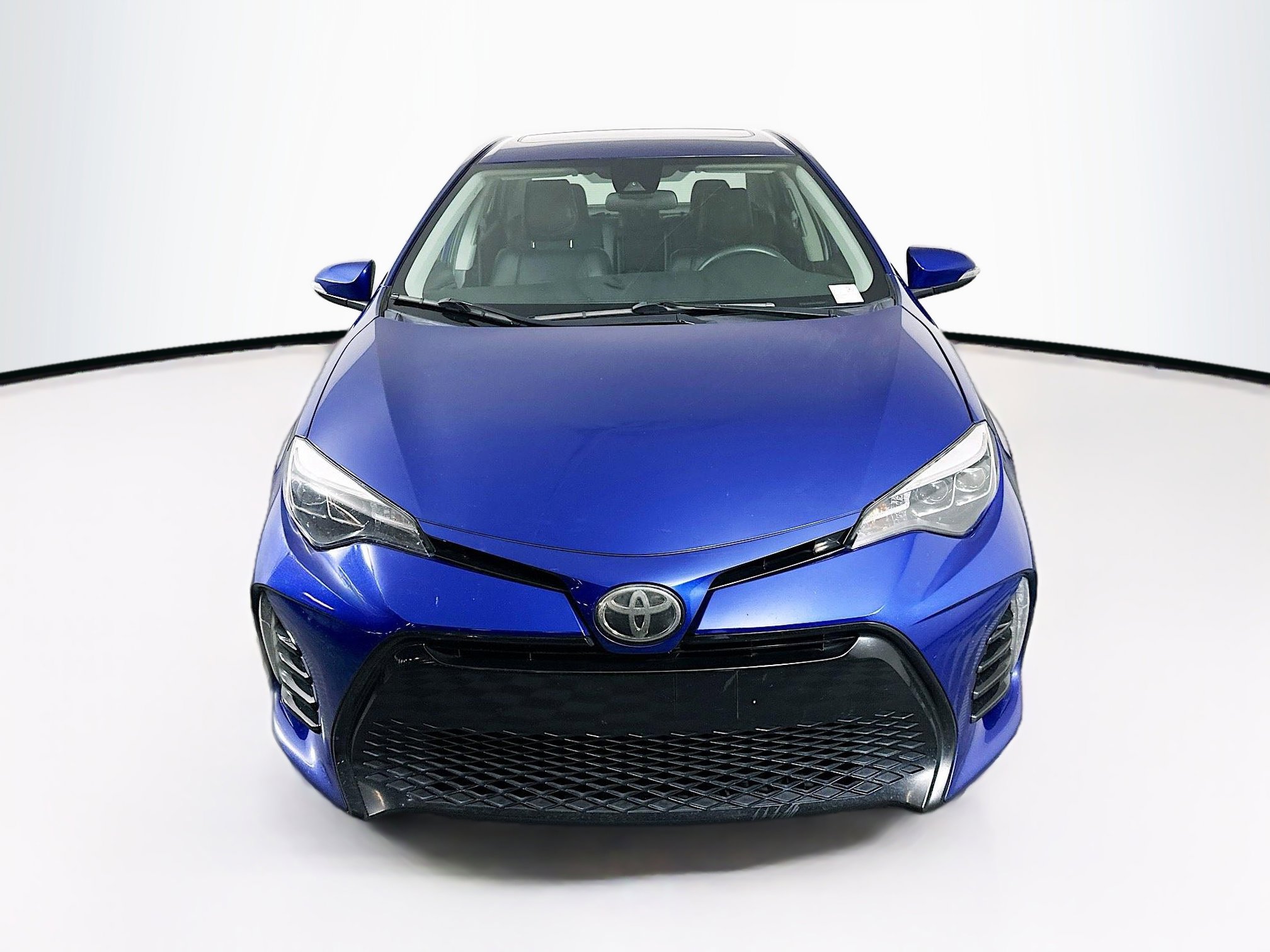 Used 2017 Toyota Corolla SE w/ SE Premium Package image 2