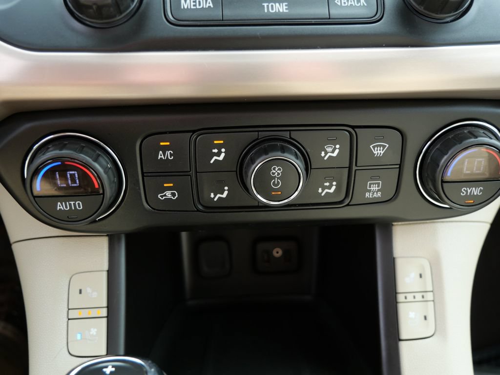 Used 2019 GMC Acadia Denali w/ Technology Package AWD/4WD image 28
