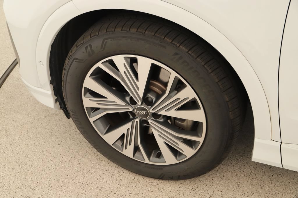 Used 2023 Audi Q4 e-tron Premium Plus w/ Premium Plus RWD image 33