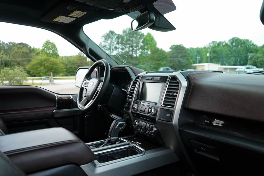 Used 2016 Ford F150 Platinum w/ Equipment Group 701A Luxury AWD/4WD image 14