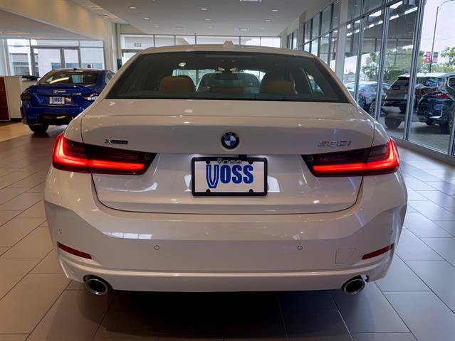 New 2025 BMW 330i xDrive Sedan w/ Premium Package AWD/4WD image 26
