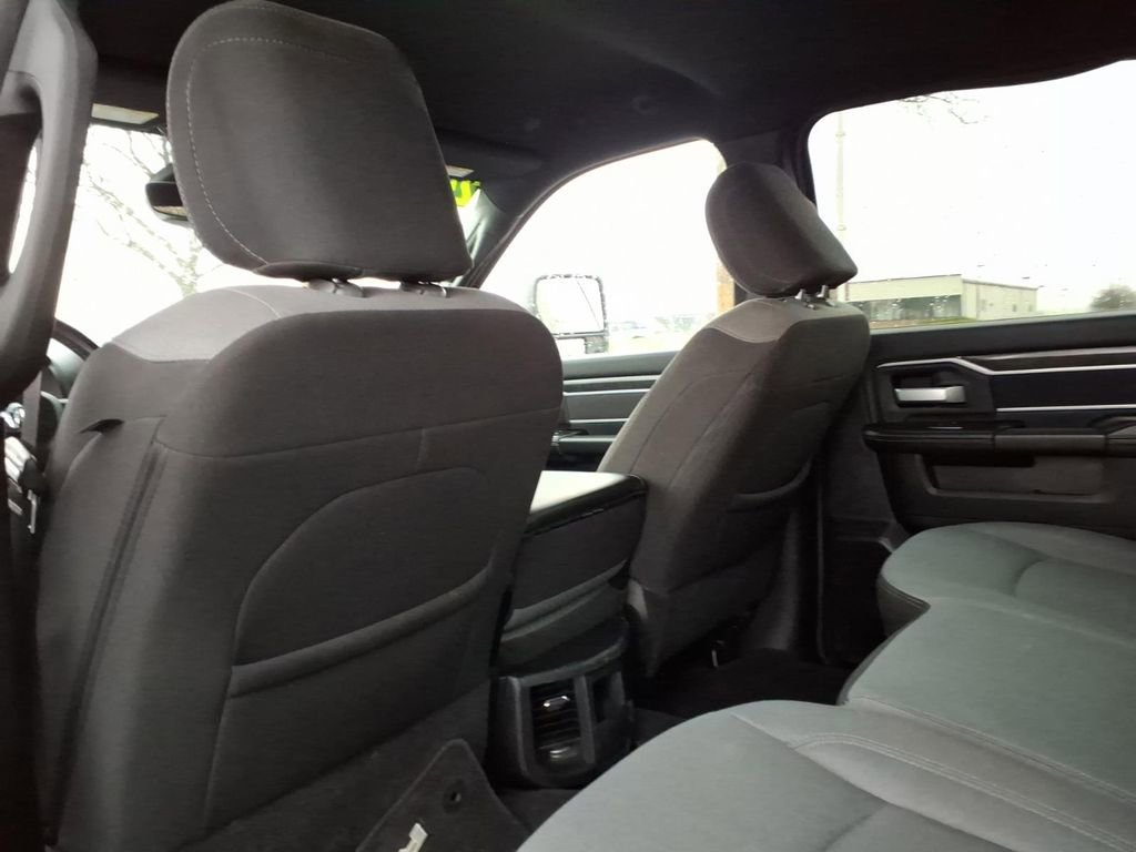 Used 2024 RAM 2500 Big Horn image 26