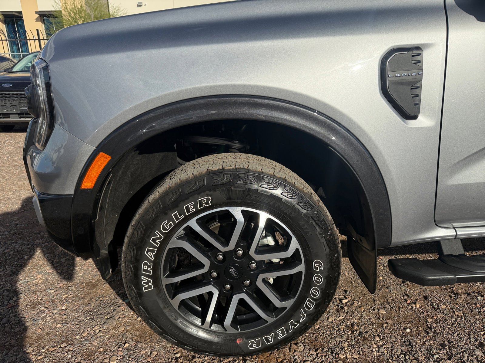 Used 2024 Ford Ranger Lariat w/ FX4 Off-Road Package image 10