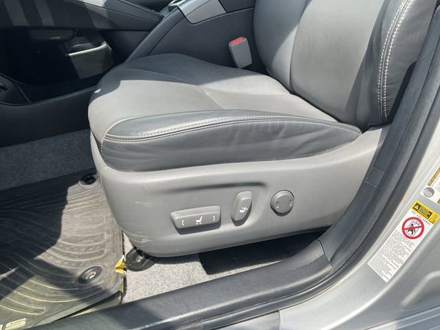 Used 2015 Toyota Prius Four FWD image 25