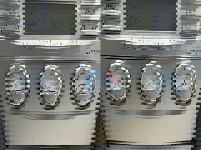 Used 2011 Toyota Camry LE image 10