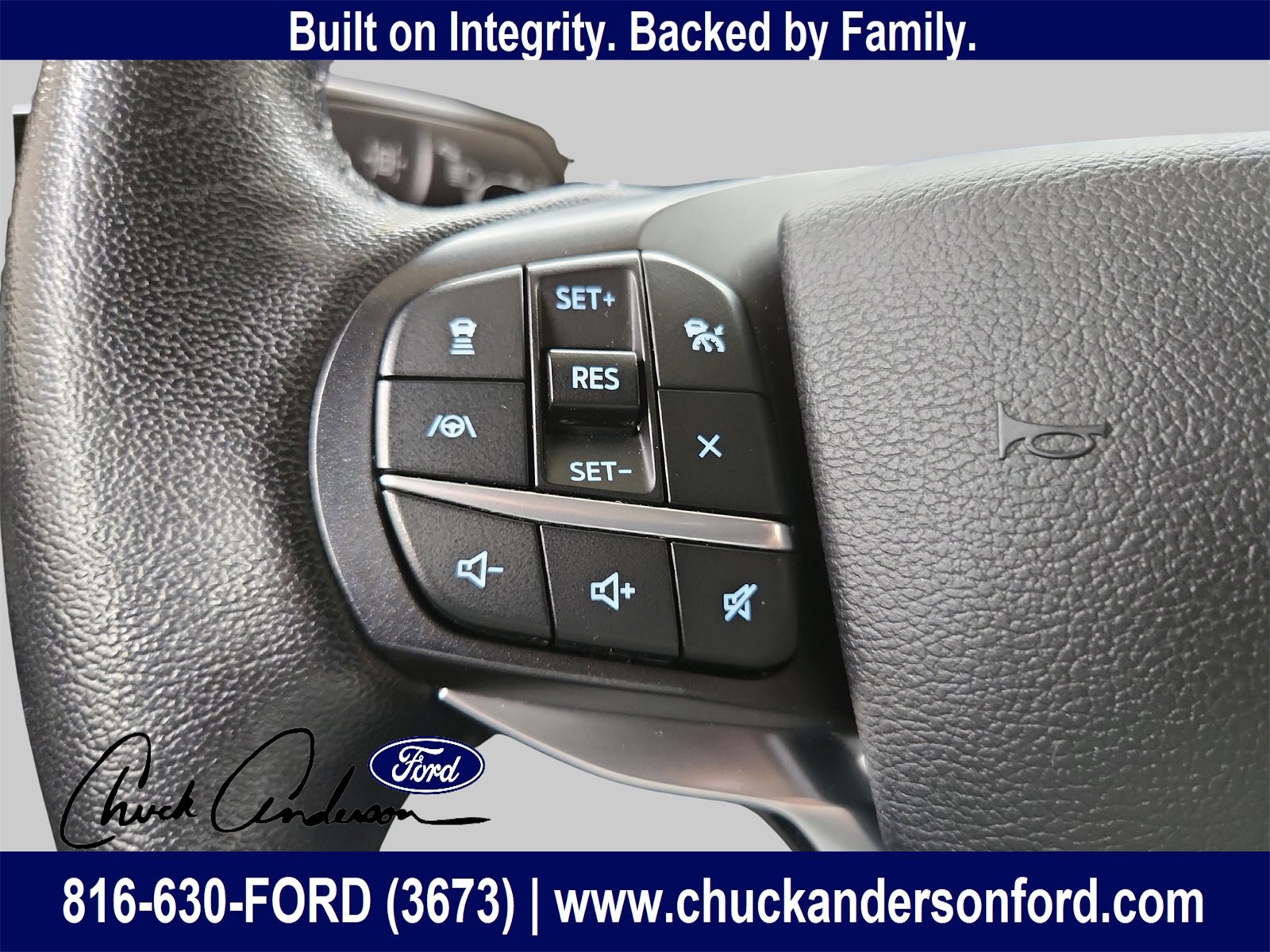 Used 2020 Ford Explorer Limited image 18