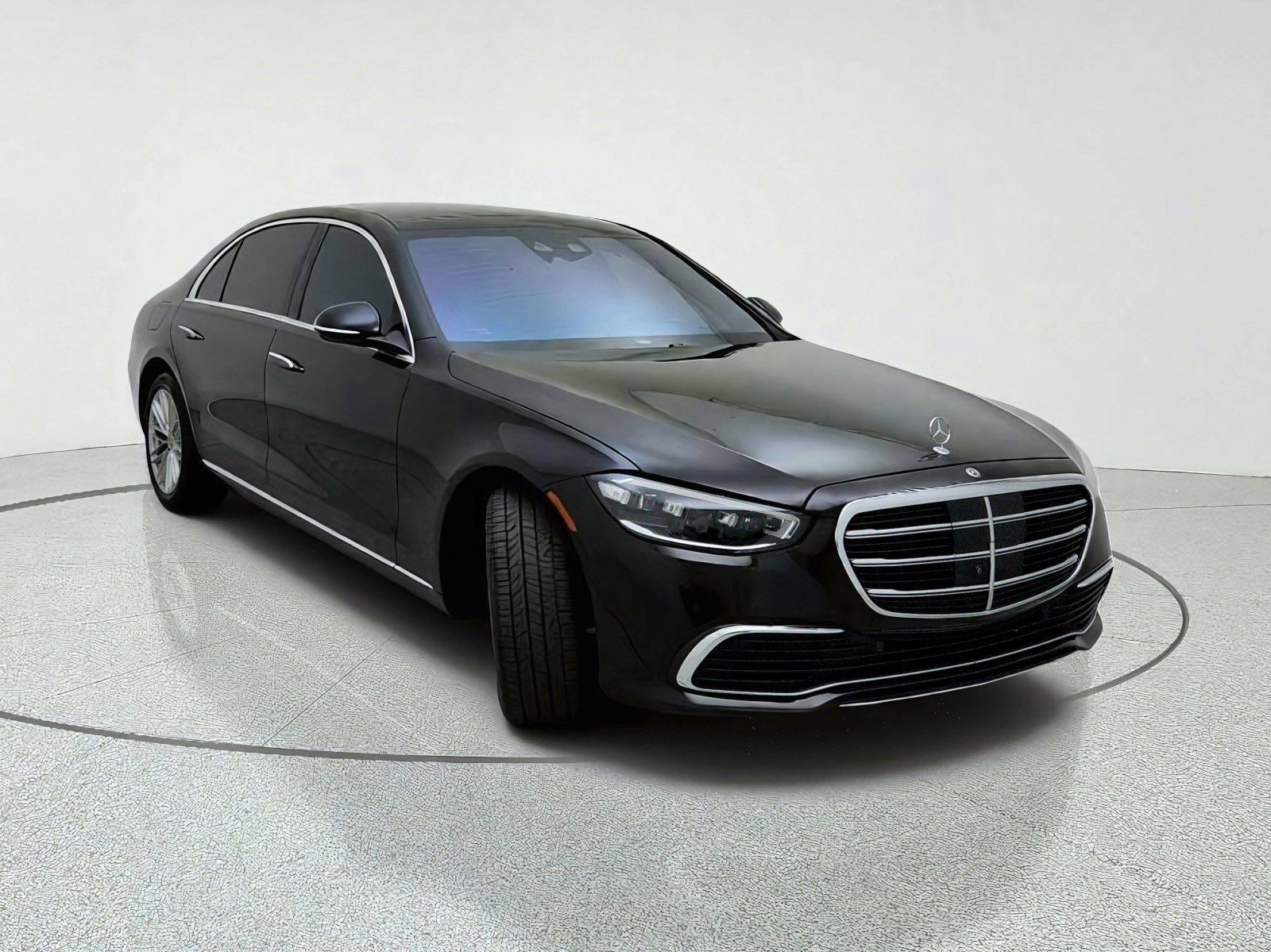 Used 2021 Mercedes-Benz S 580 4MATIC Sedan image 4