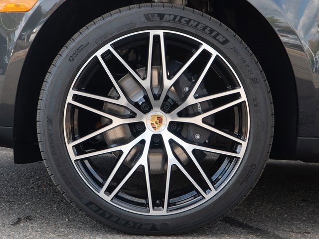 New 2026 Porsche Macan image 12