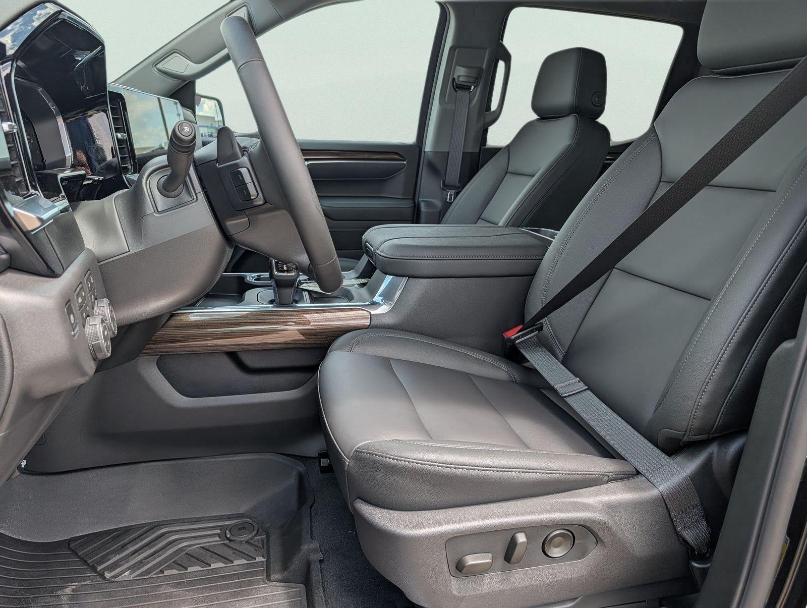 New 2026 Chevrolet Silverado 1500 LT Trail Boss w/ LT Trail Boss Premium Package AWD/4WD image 9