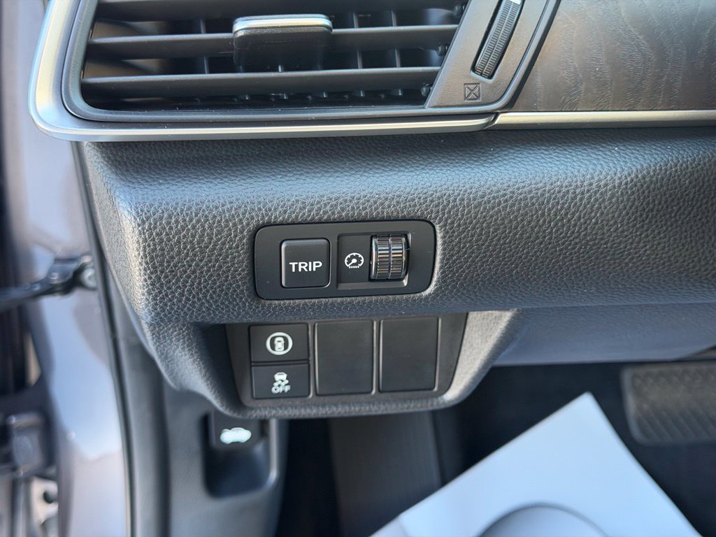 Used 2018 Honda Accord EX image 21