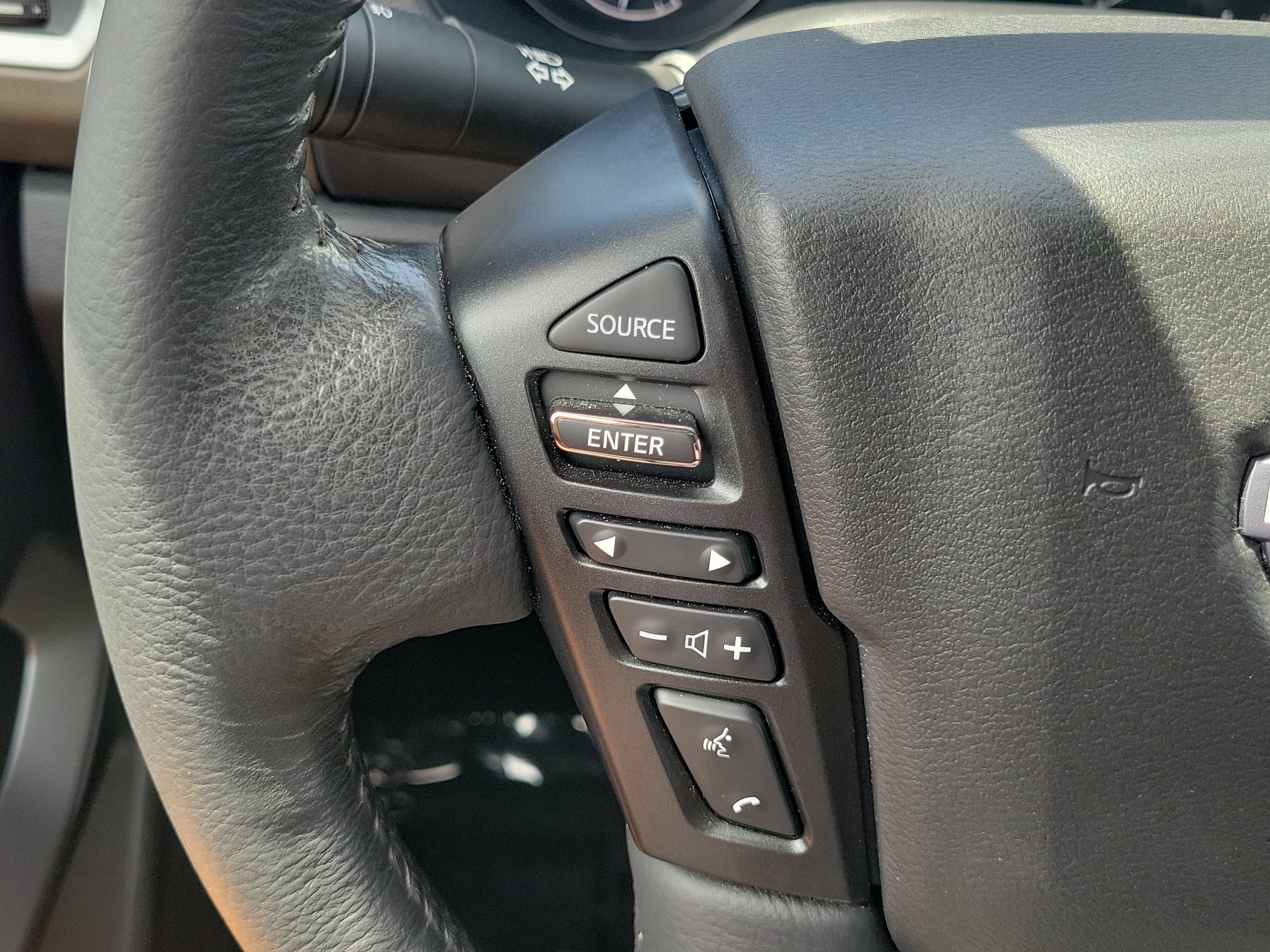 Used 2022 Nissan Frontier SV RWD image 25