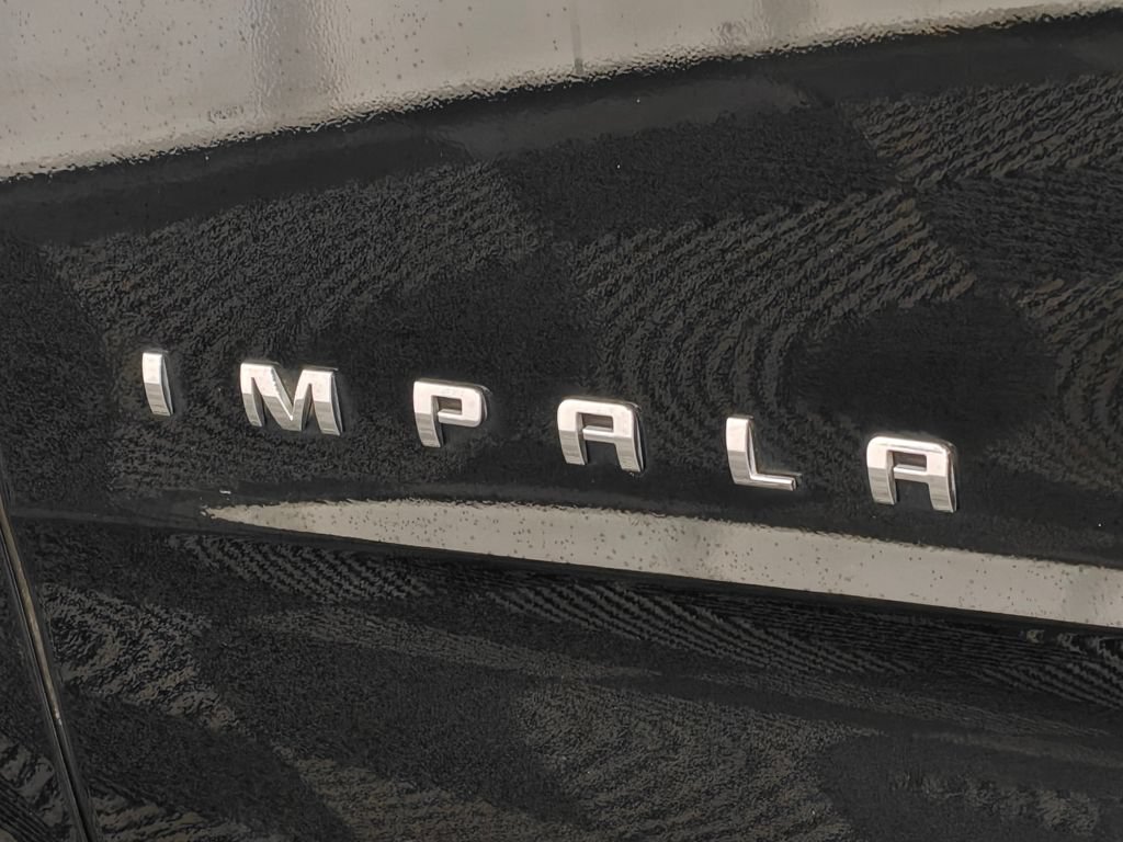Used 2018 Chevrolet Impala LT FWD image 41