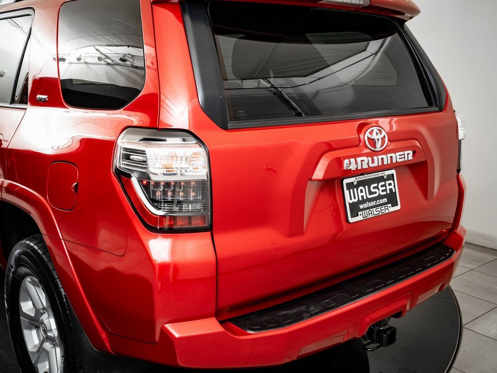 Used 2016 Toyota 4Runner SR5 image 18