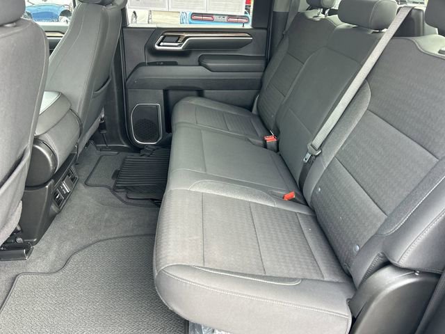 Used 2025 Chevrolet Silverado 2500 LT w/ Convenience Package image 16