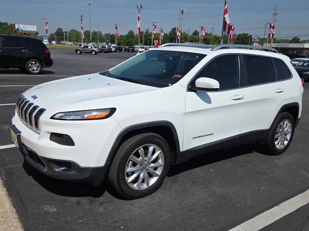 Used 2015 Jeep Cherokee Limited w/ Trailer Tow Group AWD/4WD image 1
