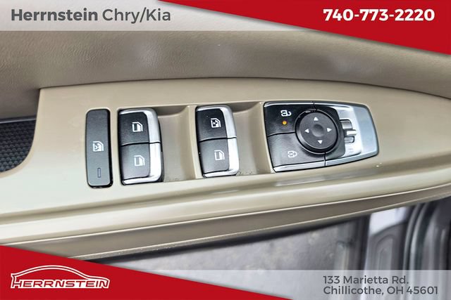 Used 2025 Kia Carnival FWD image 15