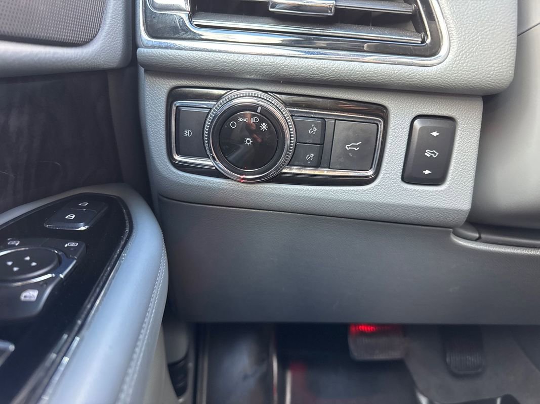 Used 2019 Lincoln Navigator L Reserve w/ Cargo Package AWD/4WD image 42