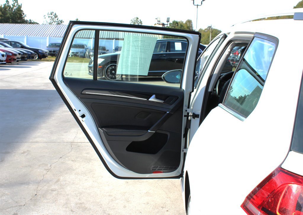 Used 2015 Volkswagen Golf SEL image 31