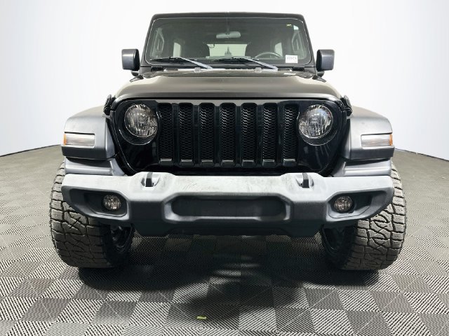 Used 2018 Jeep Wrangler Unlimited Sport AWD/4WD image 3